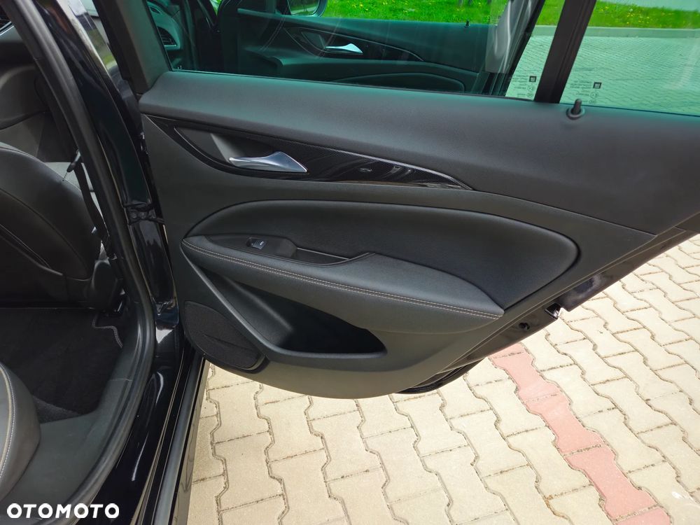 Opel Insignia 2.0 BiTurbo D 4x4 Automatik GSI - 17