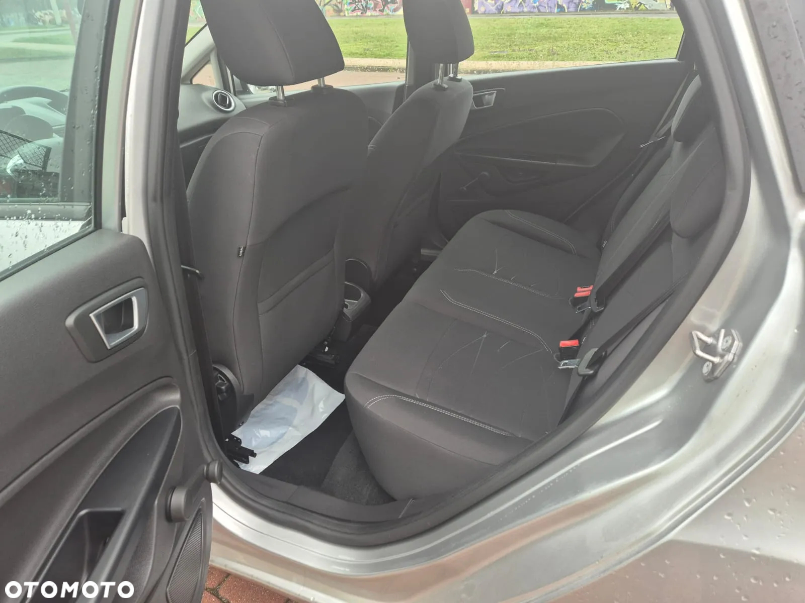 Ford Fiesta - 8
