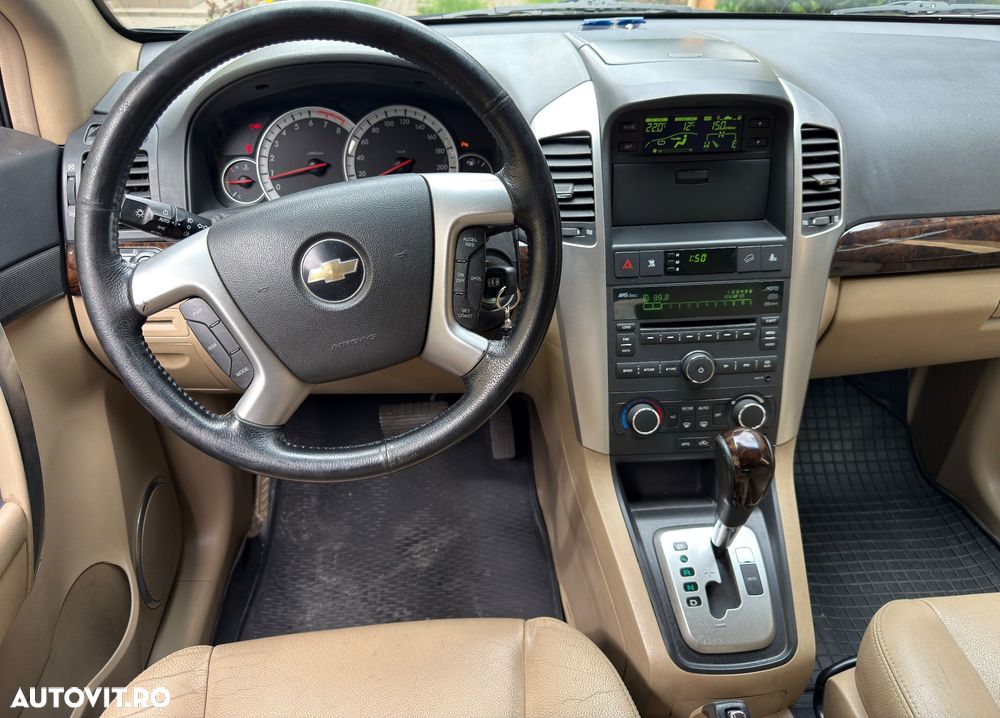 Chevrolet Captiva 3.2 AWD Aut LT Sport BCM - 9