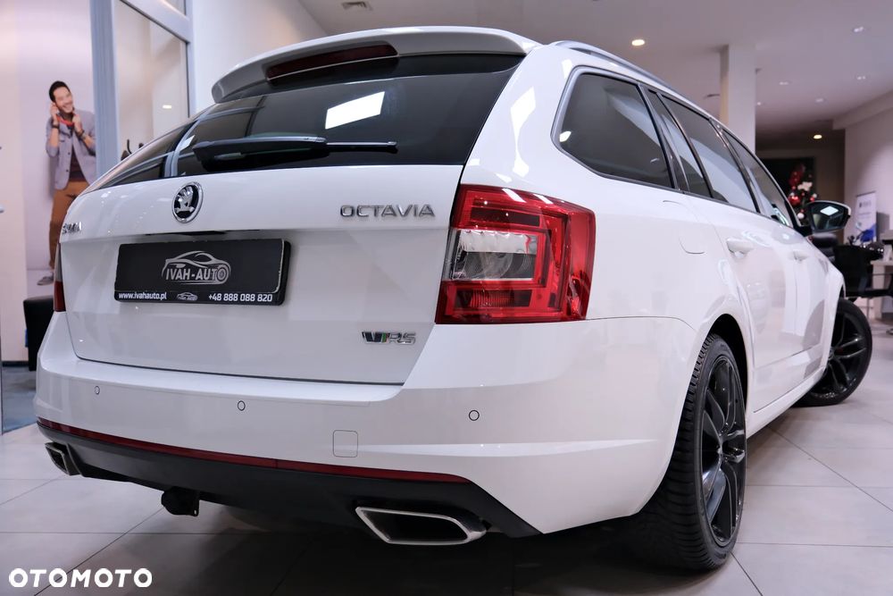 Skoda Octavia 2.0 TDI SCR RS DSG - 7