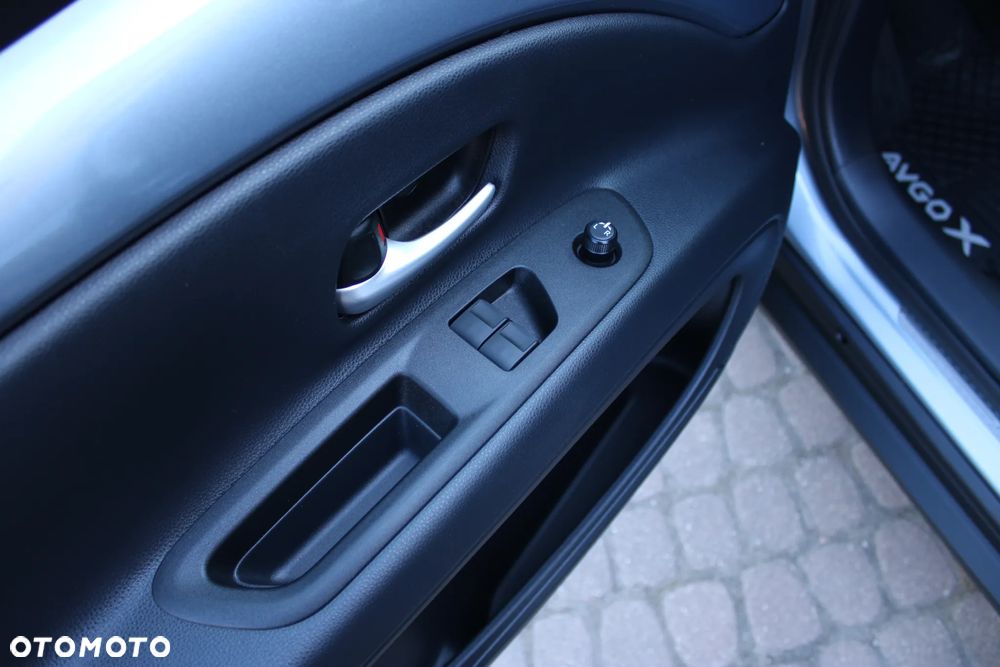Toyota Aygo X 1.0 VVT-i Executive - 13