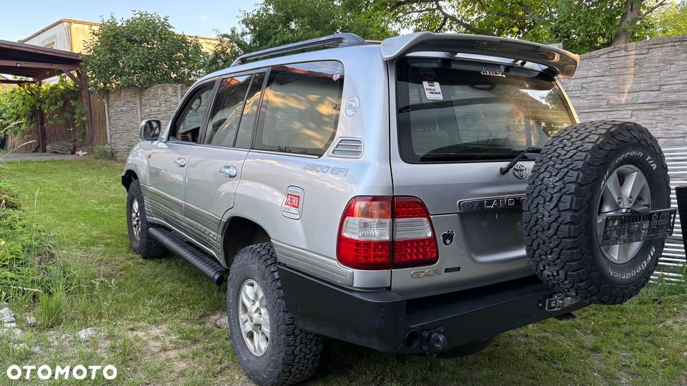 Toyota Land Cruiser - 14