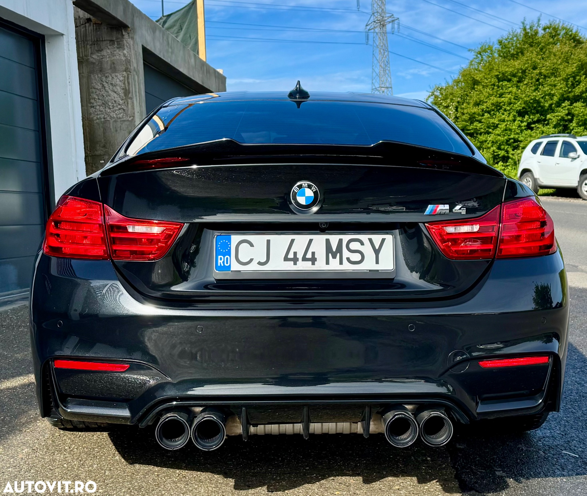 BMW M4 Coupe DKG - 17