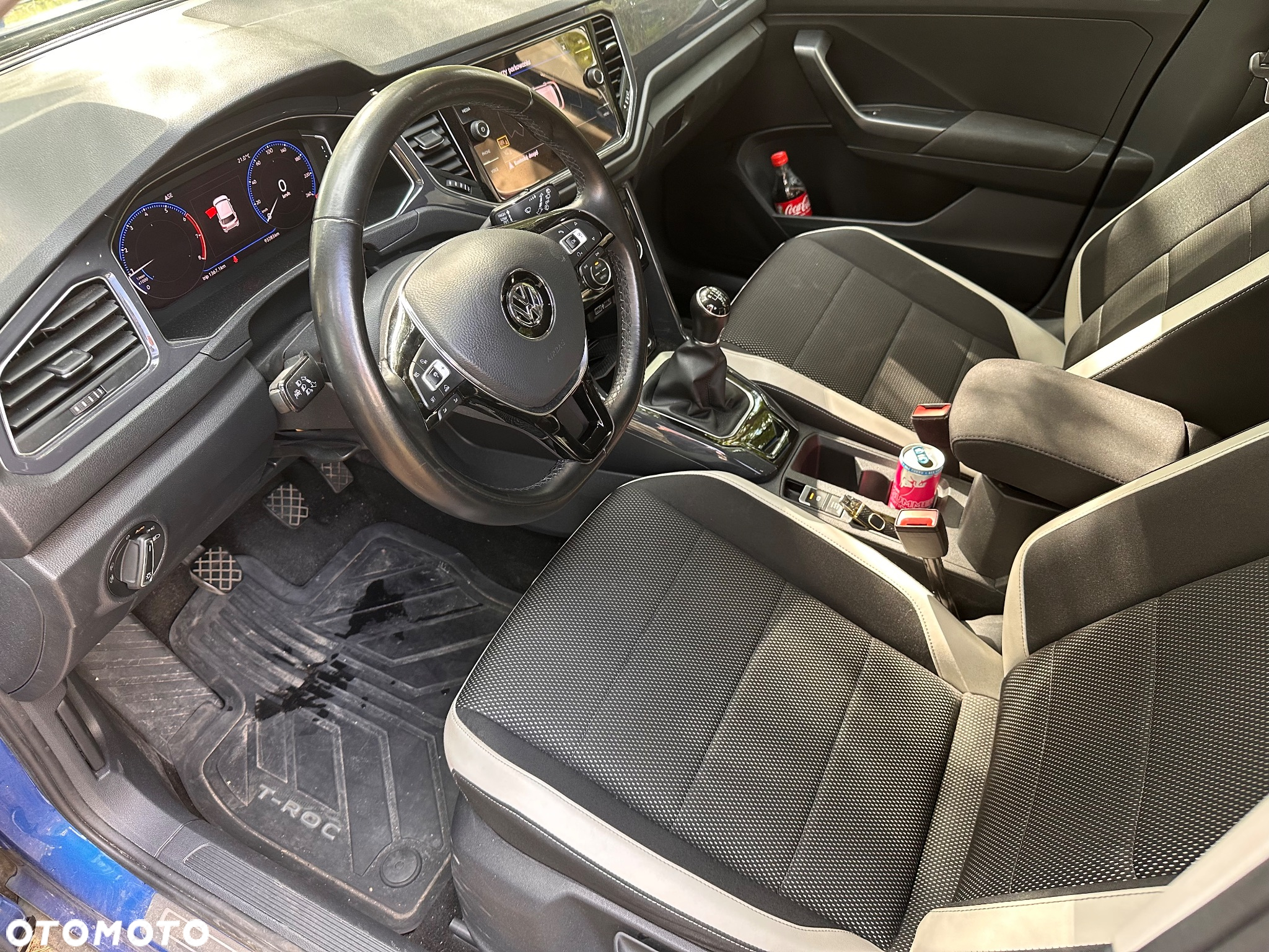 Volkswagen T-Roc - 10