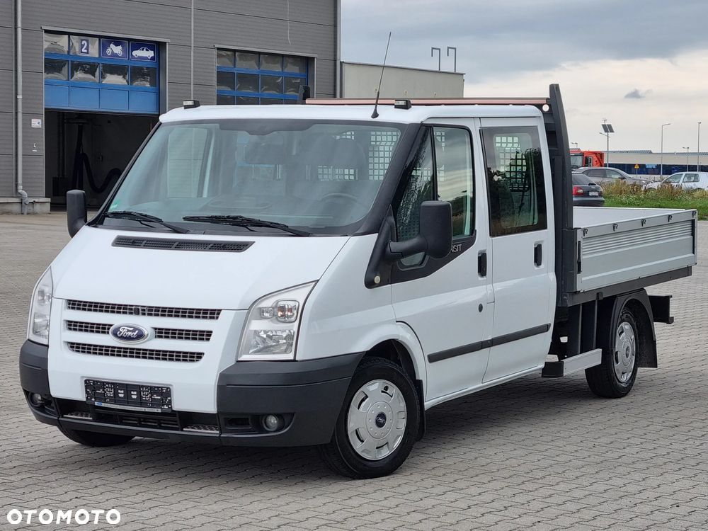 Ford Transit - 1