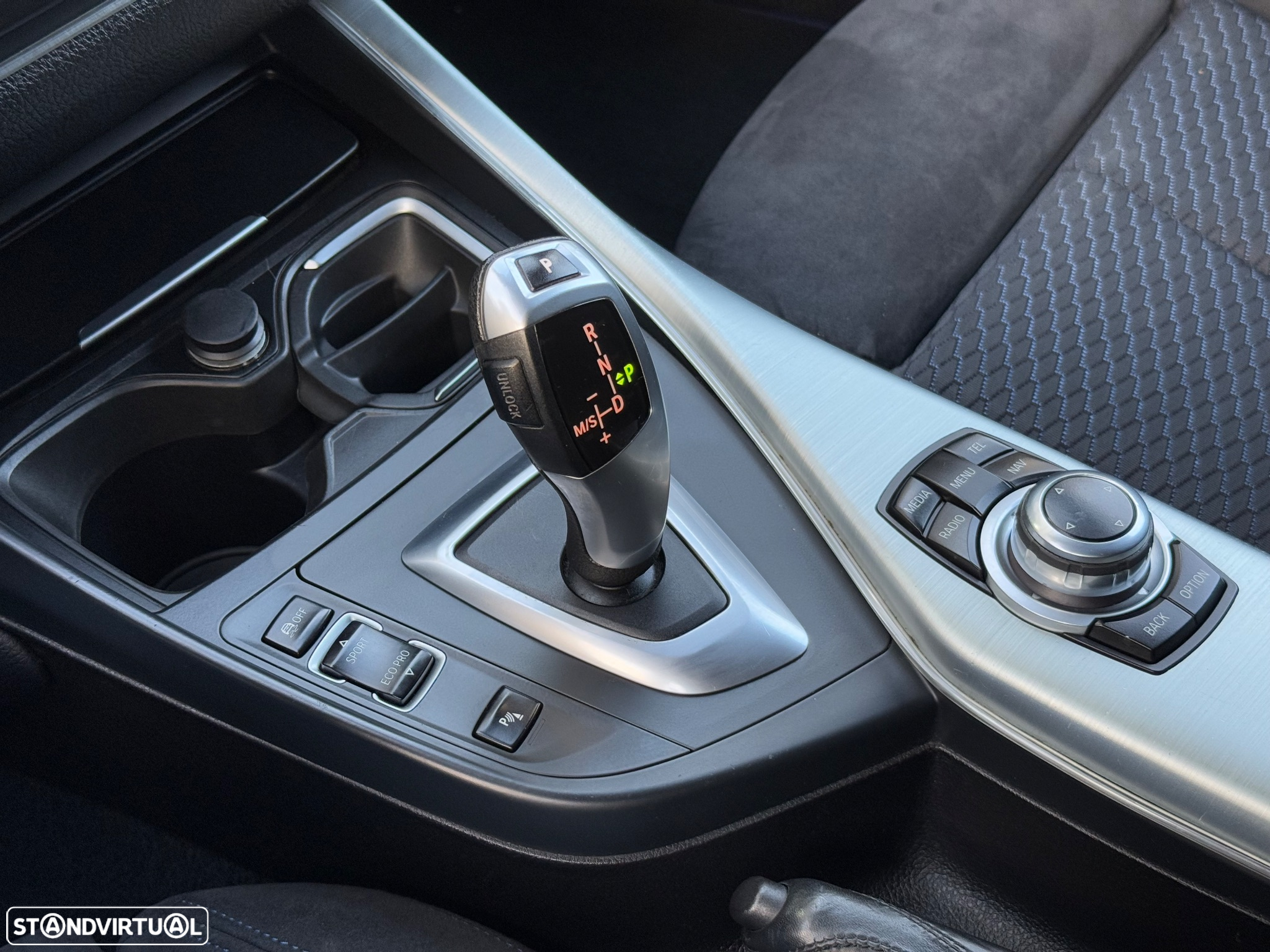 BMW 118 dA Pack M - 23