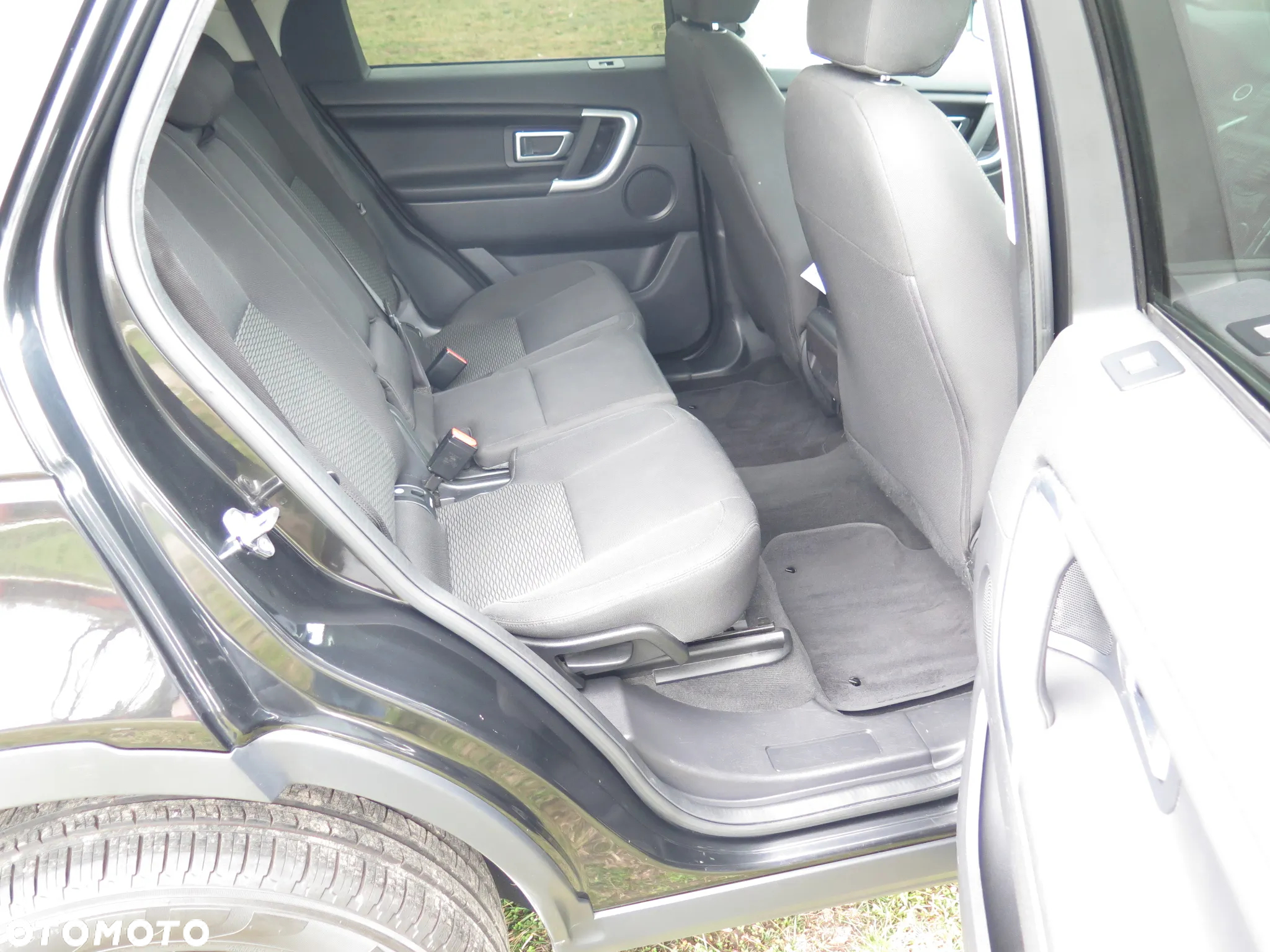 Land Rover Discovery Sport - 14