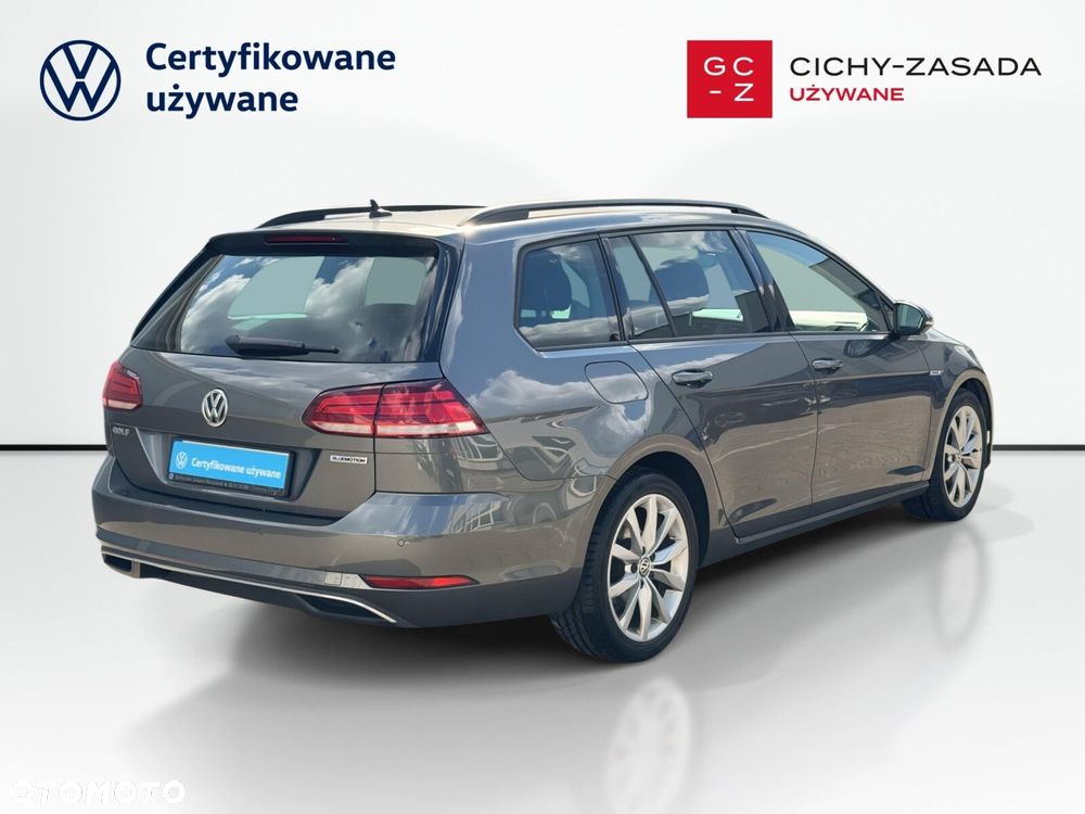Volkswagen Golf - 5