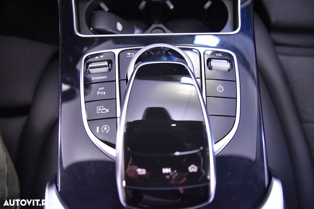 Mercedes-Benz C 200 4Matic 9G-TRONIC - 17
