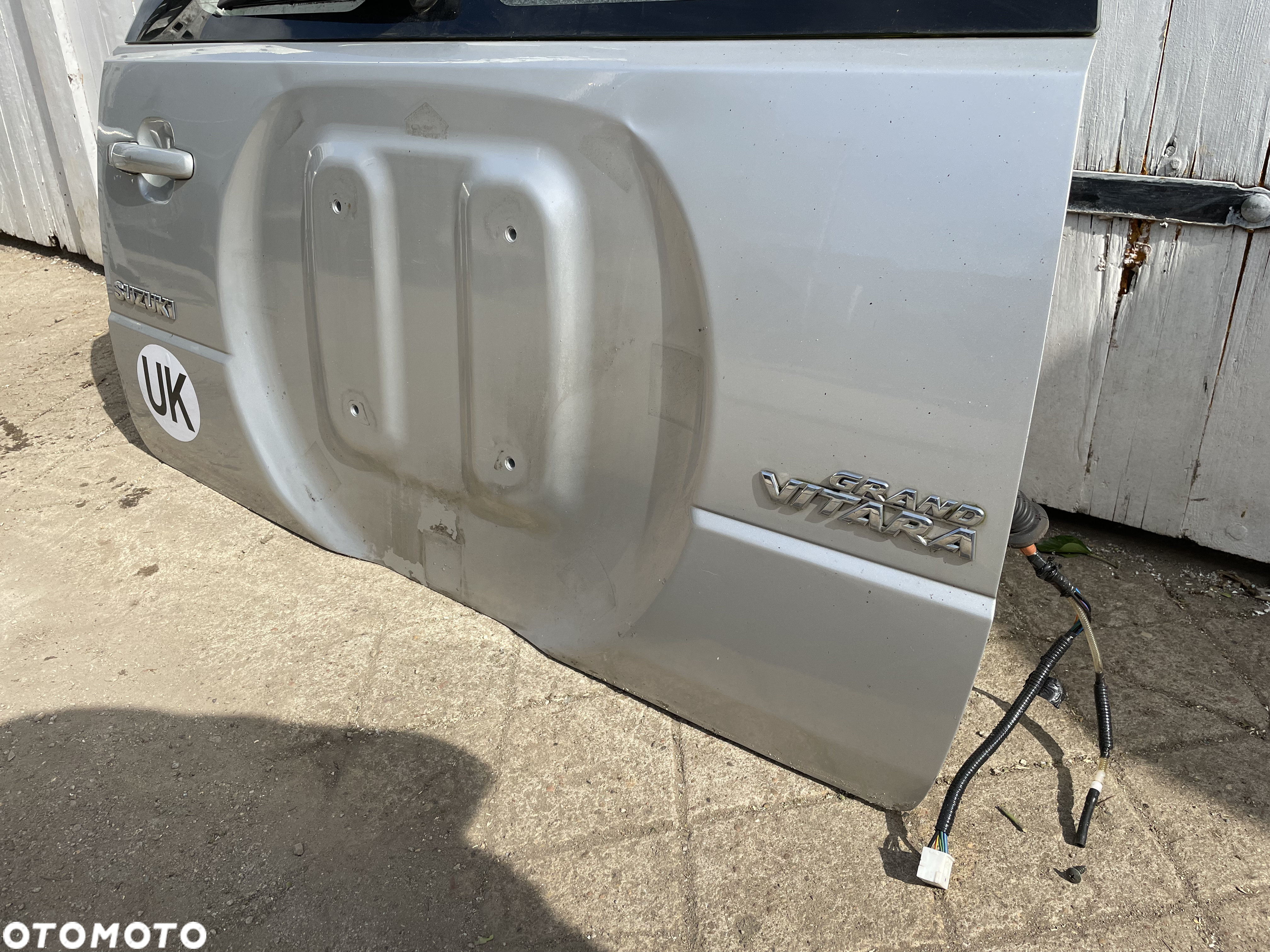 SUZUKI GRAND VITARA II KLAPA TYLNA - 3