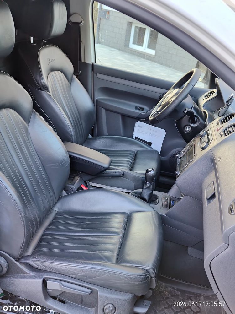 Volkswagen CADDY MAXI - 11