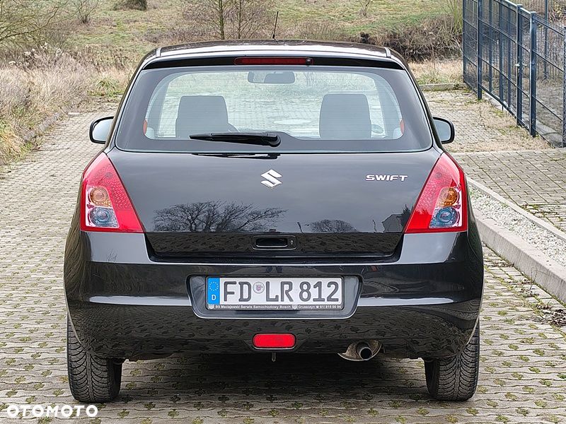 Suzuki Swift 1.3 Comfort - 37