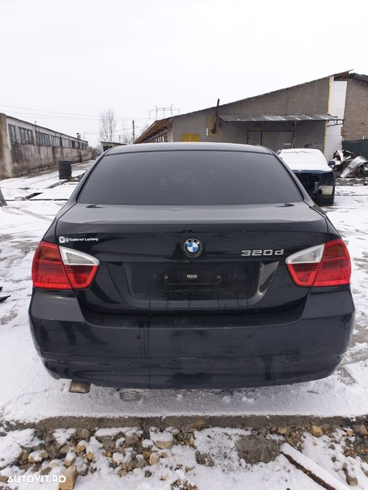 Dezmembrez Bmw E90 - 7