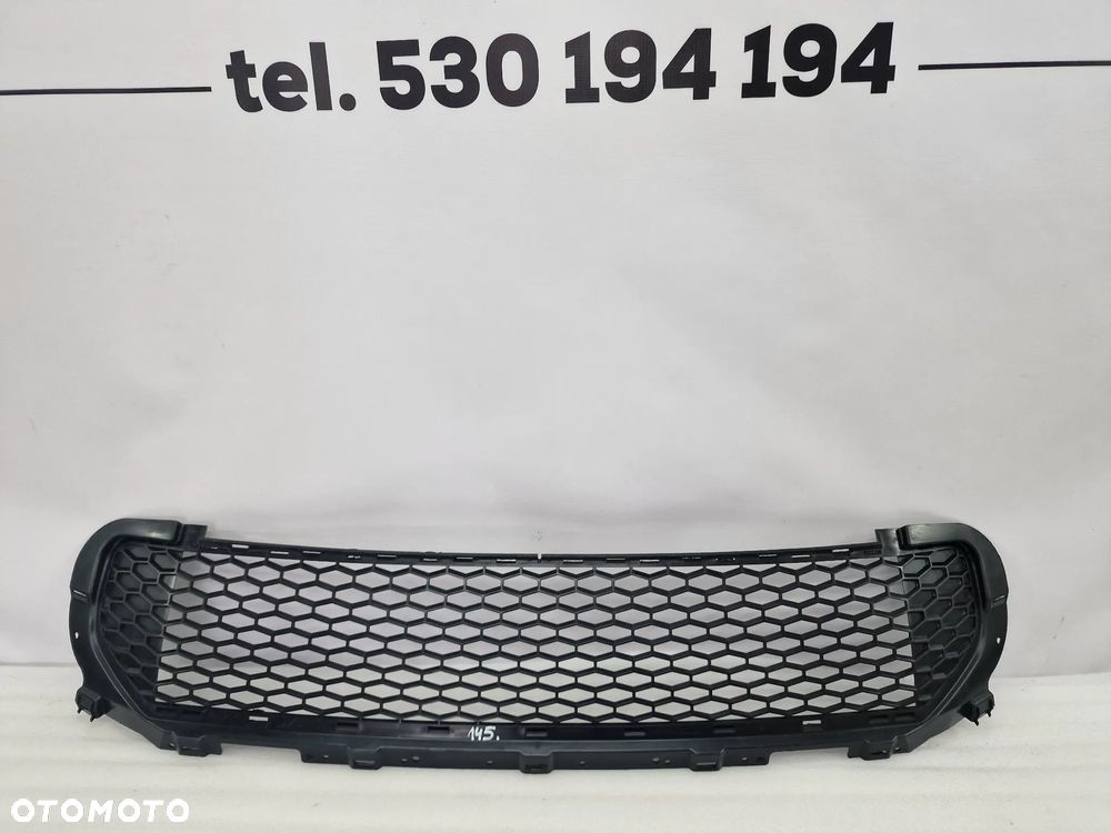 LAND ROVER FREELANDER II 10- KRATKA ŚRODKOWA ZDERZAKA PRZEDNIEGO PRZÓD , NR BH52-17K946 , NR AUKCJI KR145 - 1