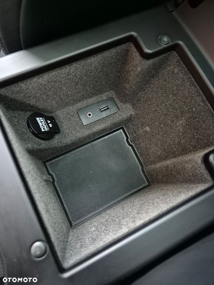 Porsche Macan S - 37