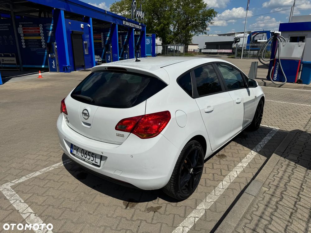 Opel Astra 1.6 - 4