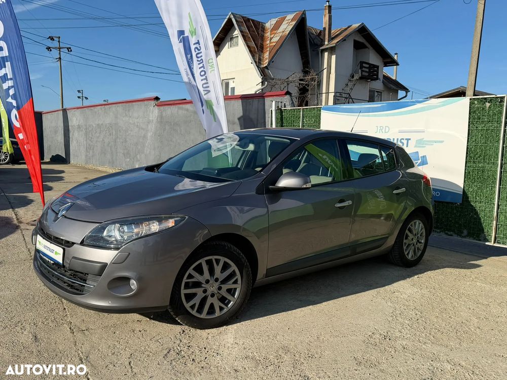 Renault Megane 2.0 140 CVT Dynamique - 1