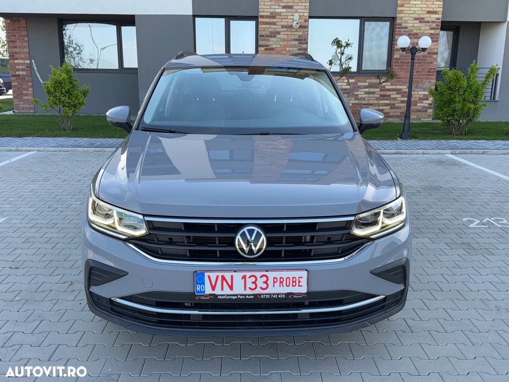 Volkswagen Tiguan - 19