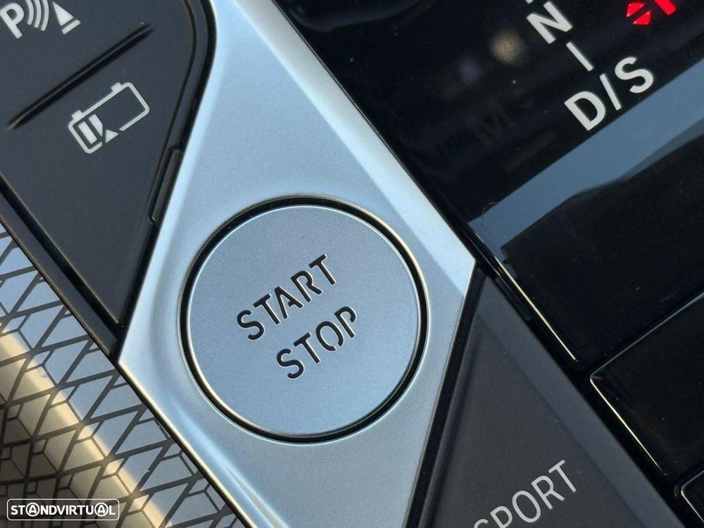 BMW 330 e Pack M Auto - 43