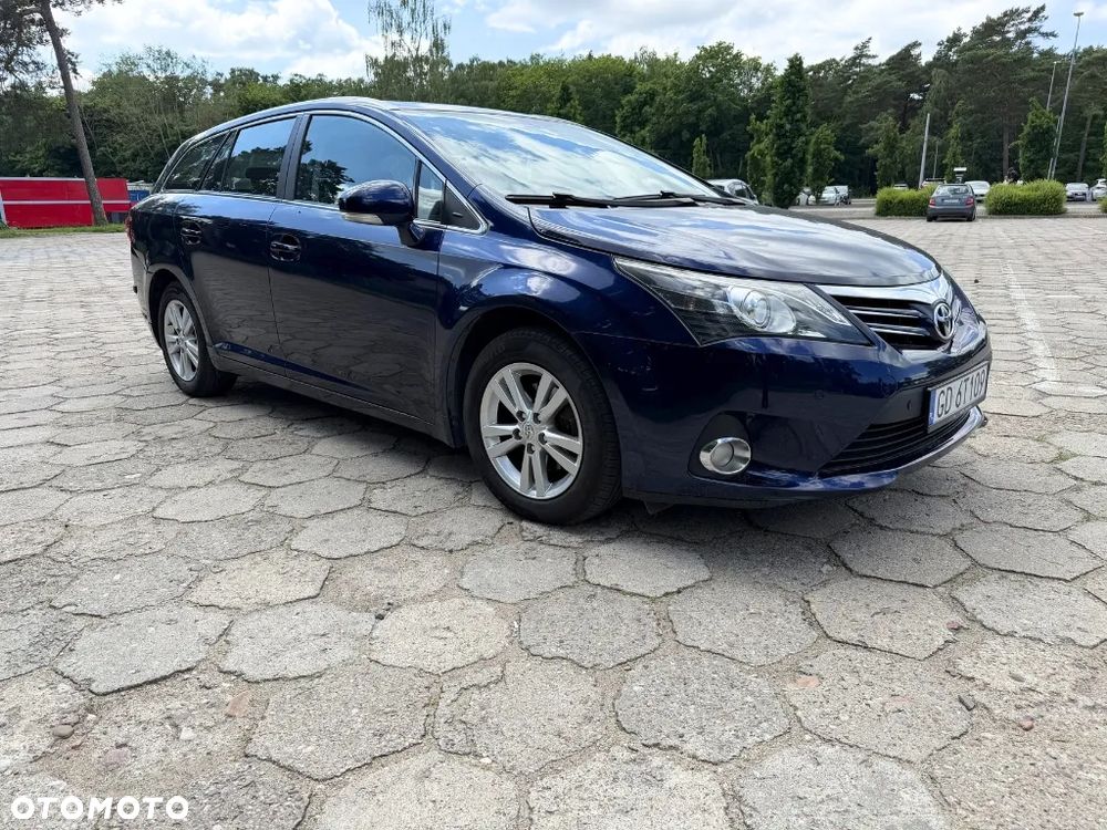 Toyota Avensis 1.8 Sol plus NAVI MS - 1