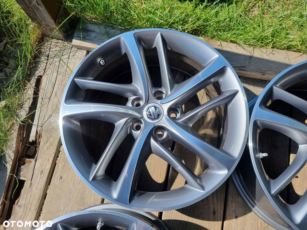 MG HS I, 10986781ALU 18X7,5J ET41 5X112 5X112 super stan 4szt - 3