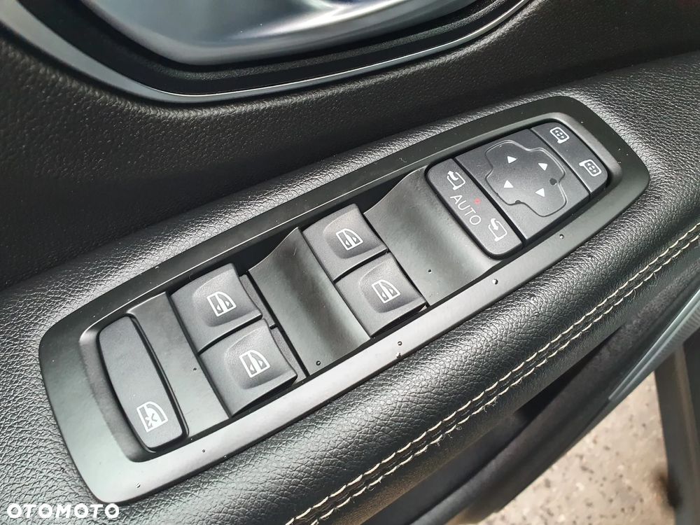 Renault Scenic TCe 140 GPF EDC INTENS - 23