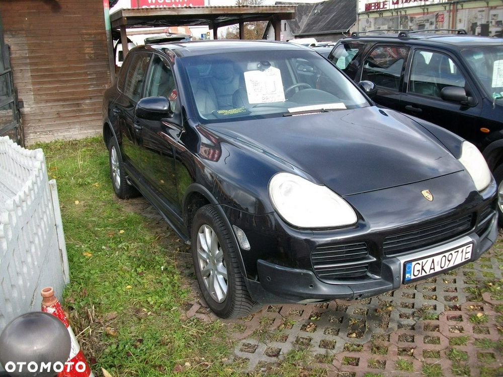 Porsche Cayenne - 2