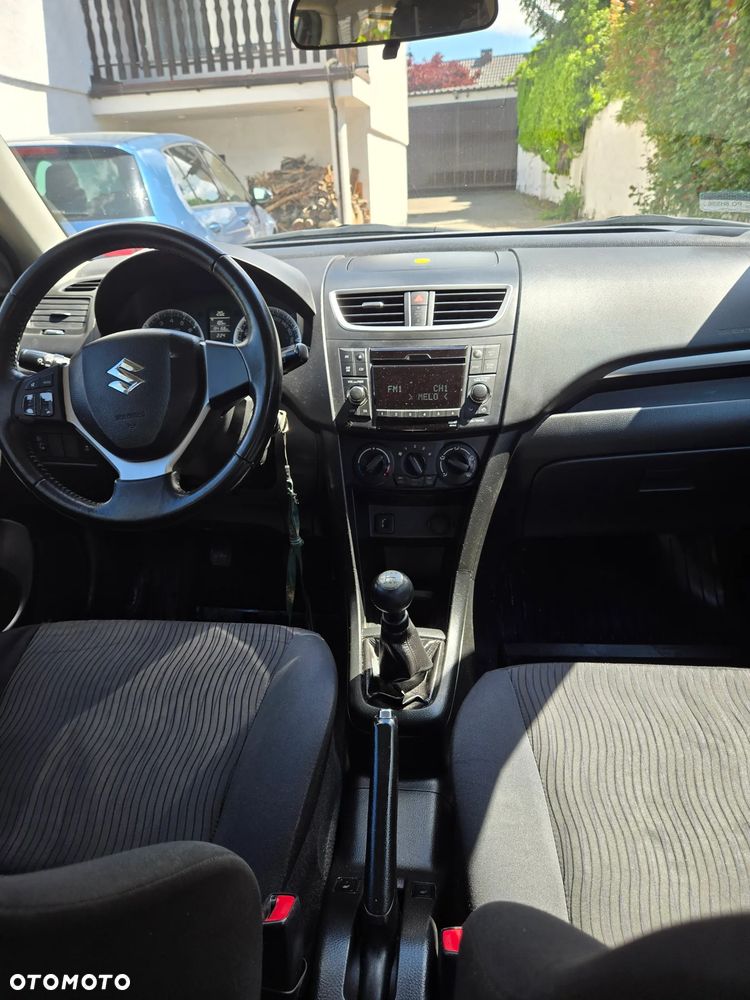 Suzuki Swift 1.2 Club - 13
