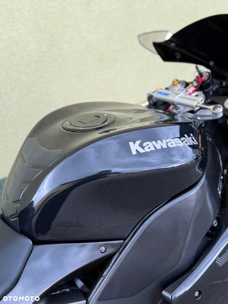 Kawasaki ZXR - 16