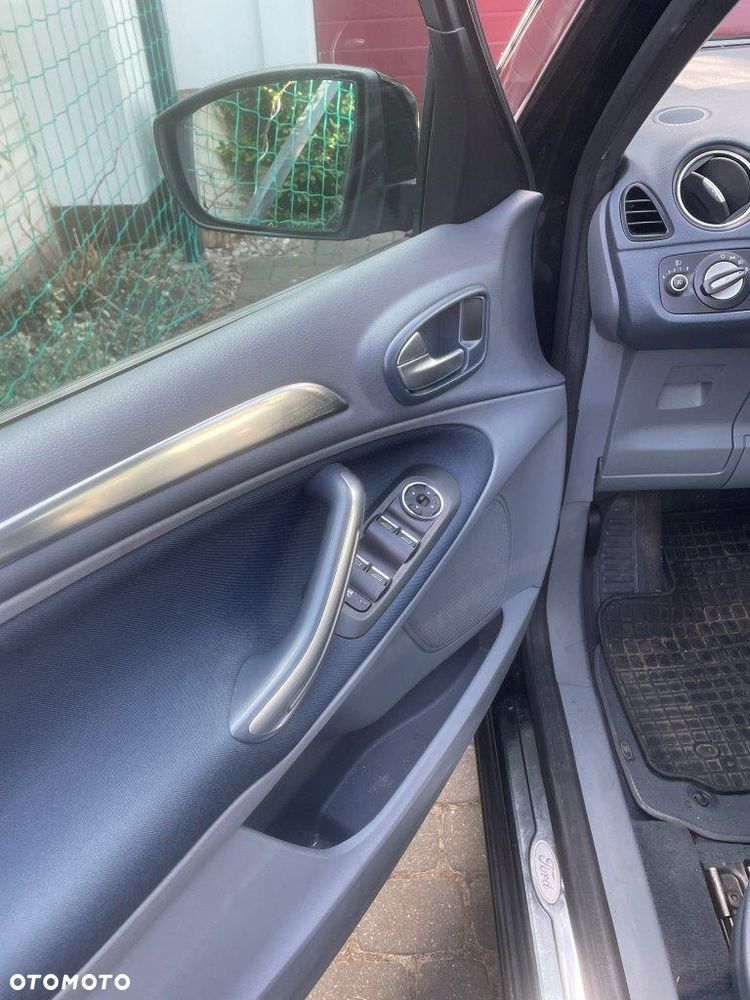 Ford S-Max 2.0 TDCi DPF Titanium - 10