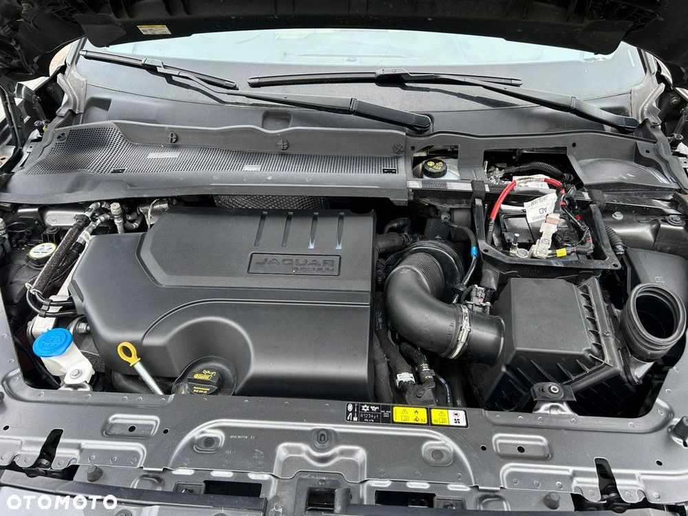 Jaguar E-Pace P250 AWD - 17