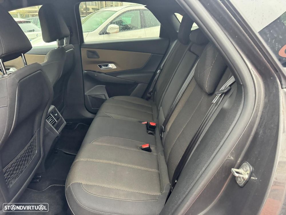 DS DS7 Crossback 1.5 BlueHDi Be Chic EAT8 - 18