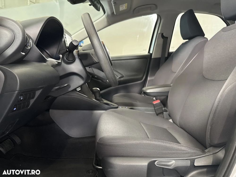 Toyota Yaris - 23