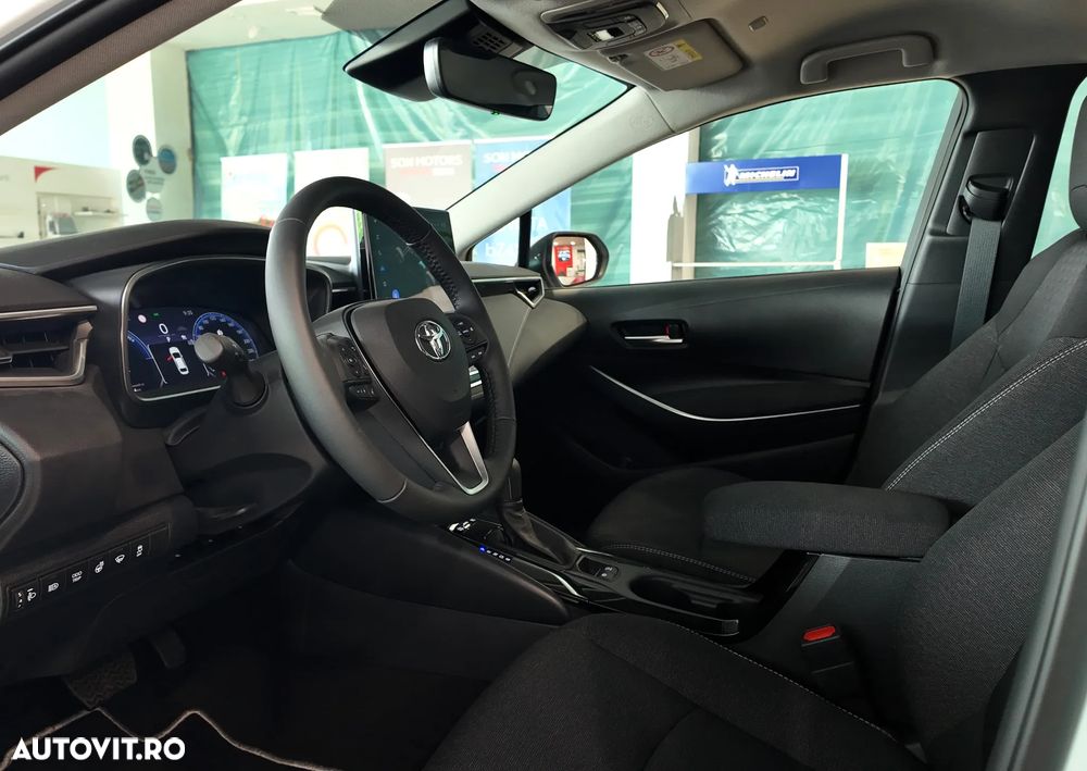 Toyota Corolla 1.8 HSD Business - 8