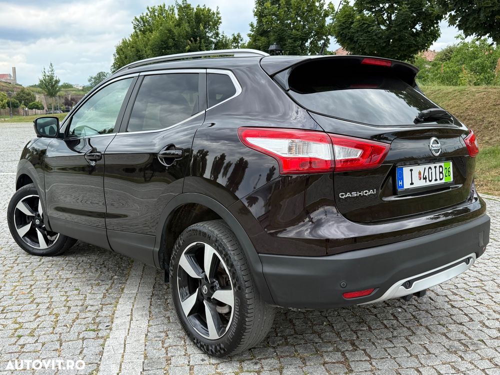 Nissan Qashqai 1.6 DCI ALL-MODE 4x4i TEKNA+ - 4