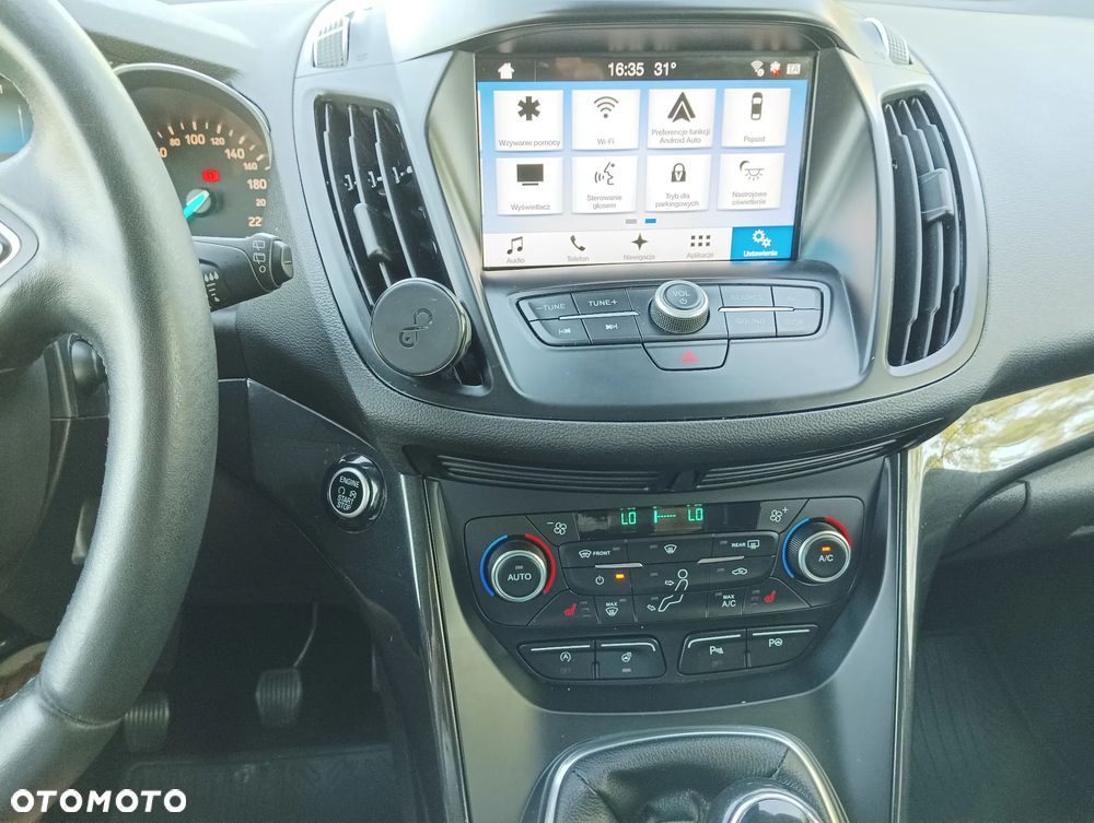 Ford Kuga 2.0 TDCi 2x4 Titanium - 18