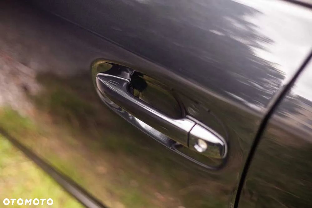 Toyota Avensis 2.0 D-4D Selection - 26