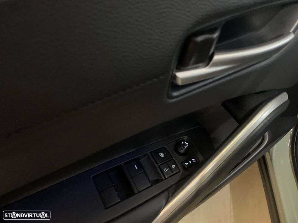 Toyota Corolla Cross 1.8 Hybrid Exclusive - 26