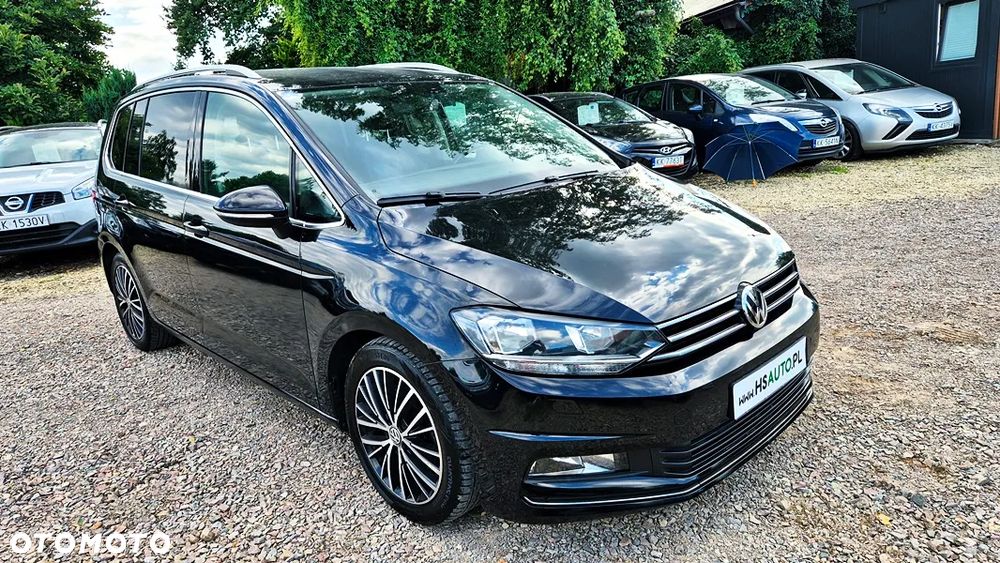 Volkswagen Touran - 4