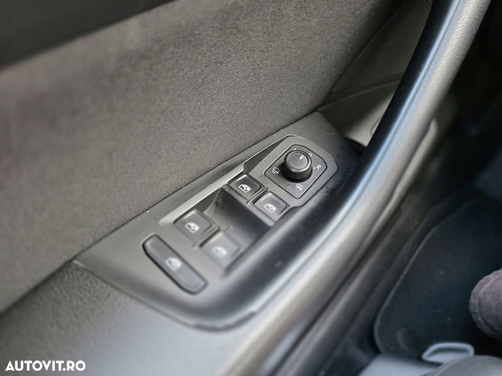 VOLKSWAGEN Passat 2018 — imagine 13