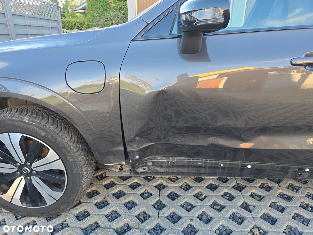 Volvo XC 60 T6 Plug-In Hybrid AWD Plus Dark - 12