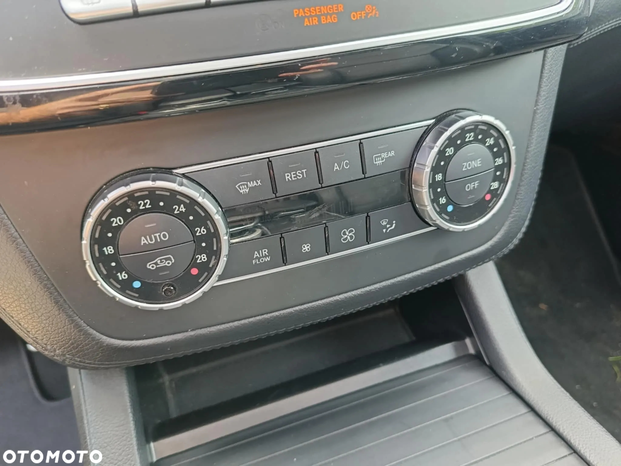 Mercedes-Benz GLE 500 e 4Matic 7G-TRONIC AMG Line - 35