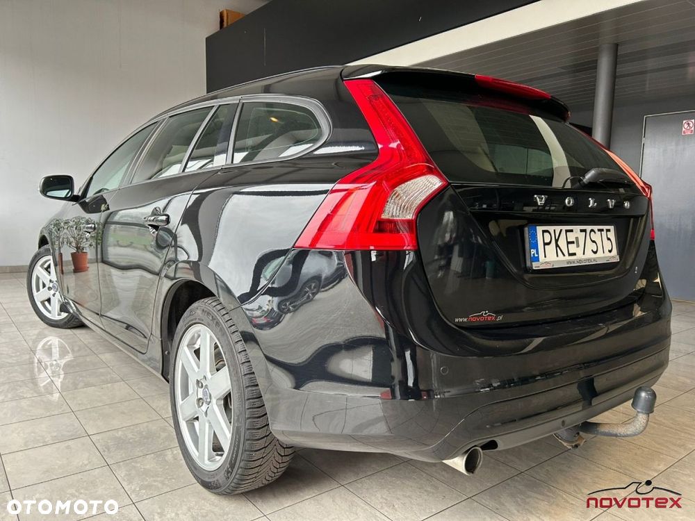 Volvo V60 D2 Geartronic Kinetic - 4
