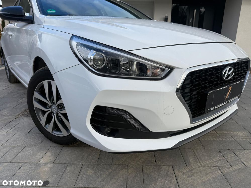 Hyundai i30 1.4 YES - 10