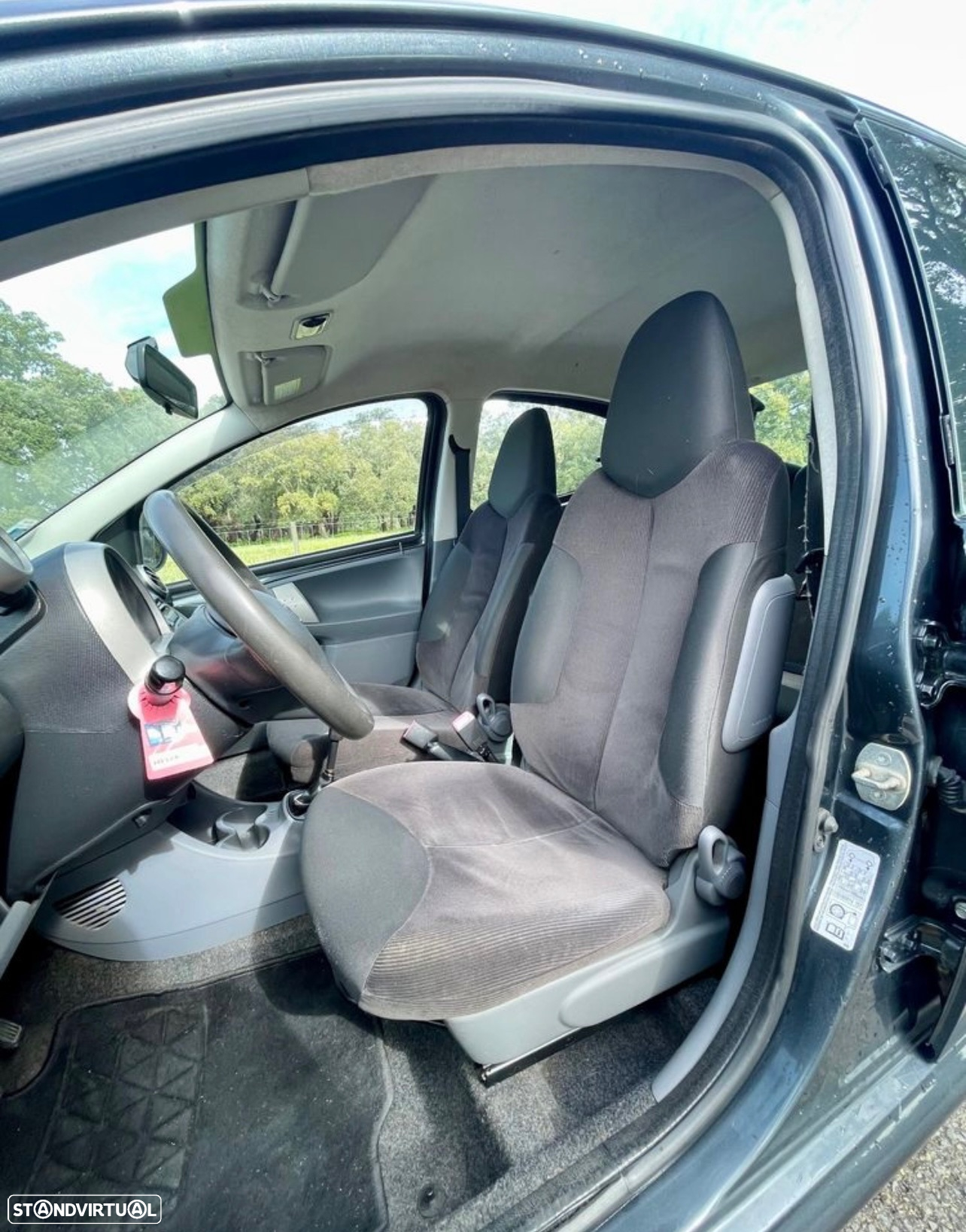 Peugeot 107 1.0 Urban - 11