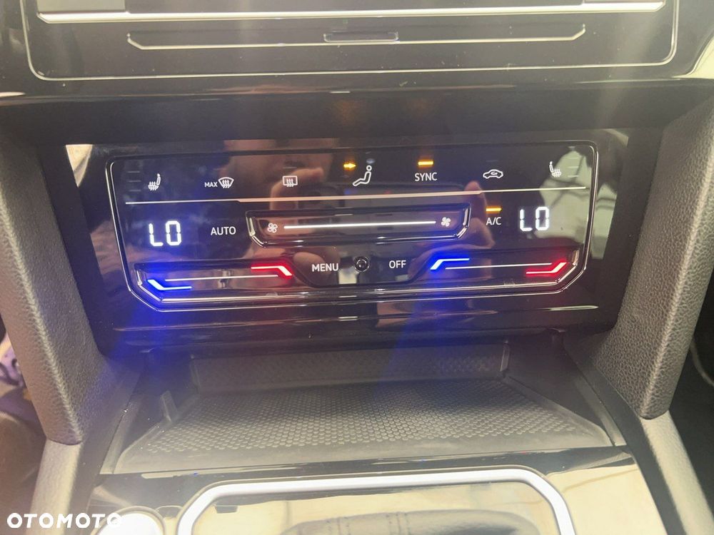 Volkswagen Passat - 21