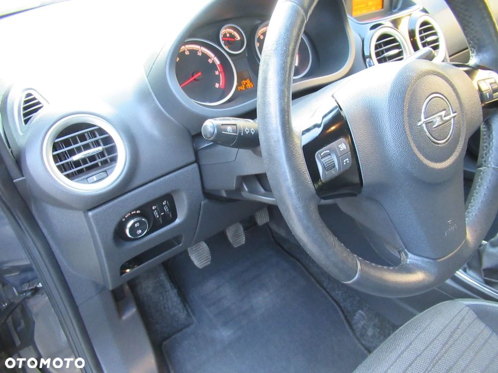 Opel Corsa 1.4 16V Energy - 19