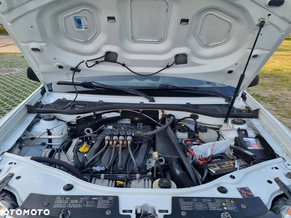 Dacia Duster 1.6 16V 105 4x4 Prestige - 40