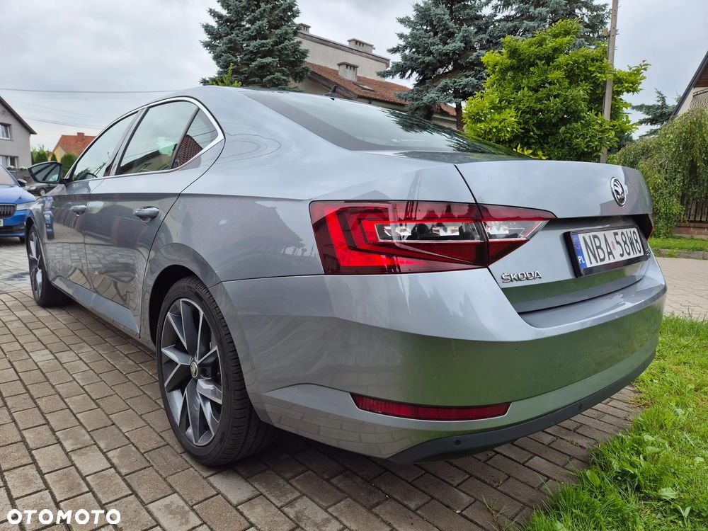 Skoda Superb 2.0 TDI Ambition - 9