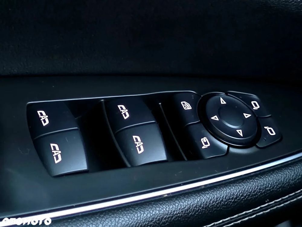 Opel Insignia 2.0 CDTI Business Elegance S&S - 24